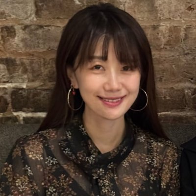 Lilian Weng 的推特头像